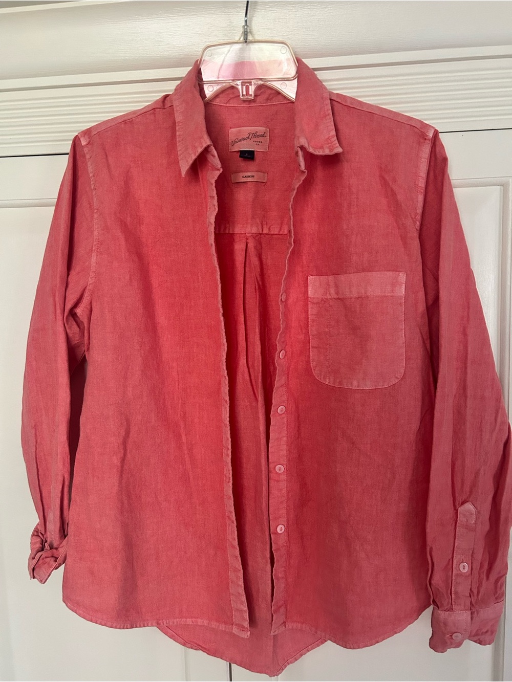 Universal Thread women’s linen Washed Coral Button-Down Shirt
